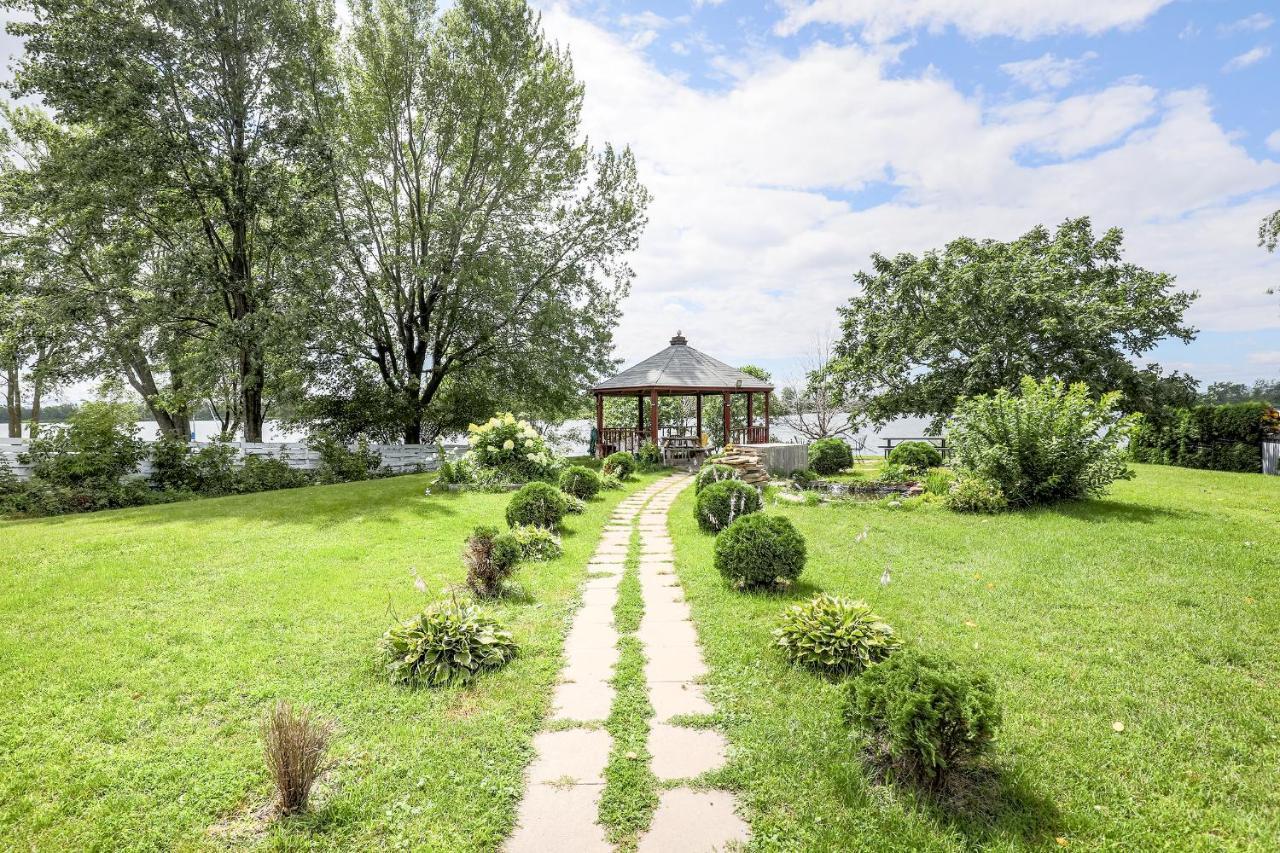 Motel Rideau Brossard Exteriér fotografie