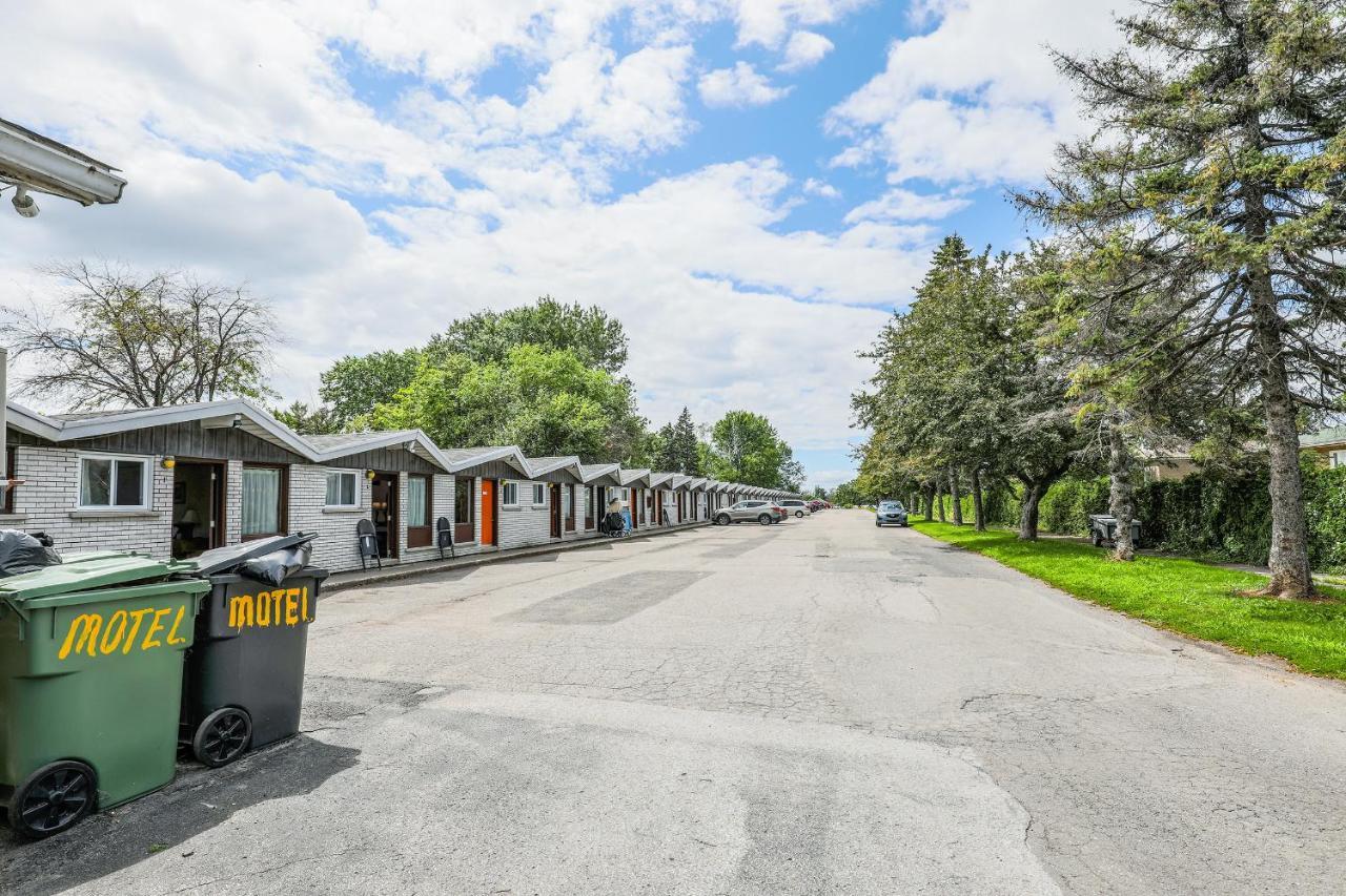 Motel Rideau Brossard Exteriér fotografie