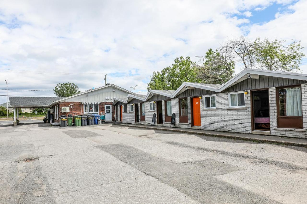 Motel Rideau Brossard Exteriér fotografie