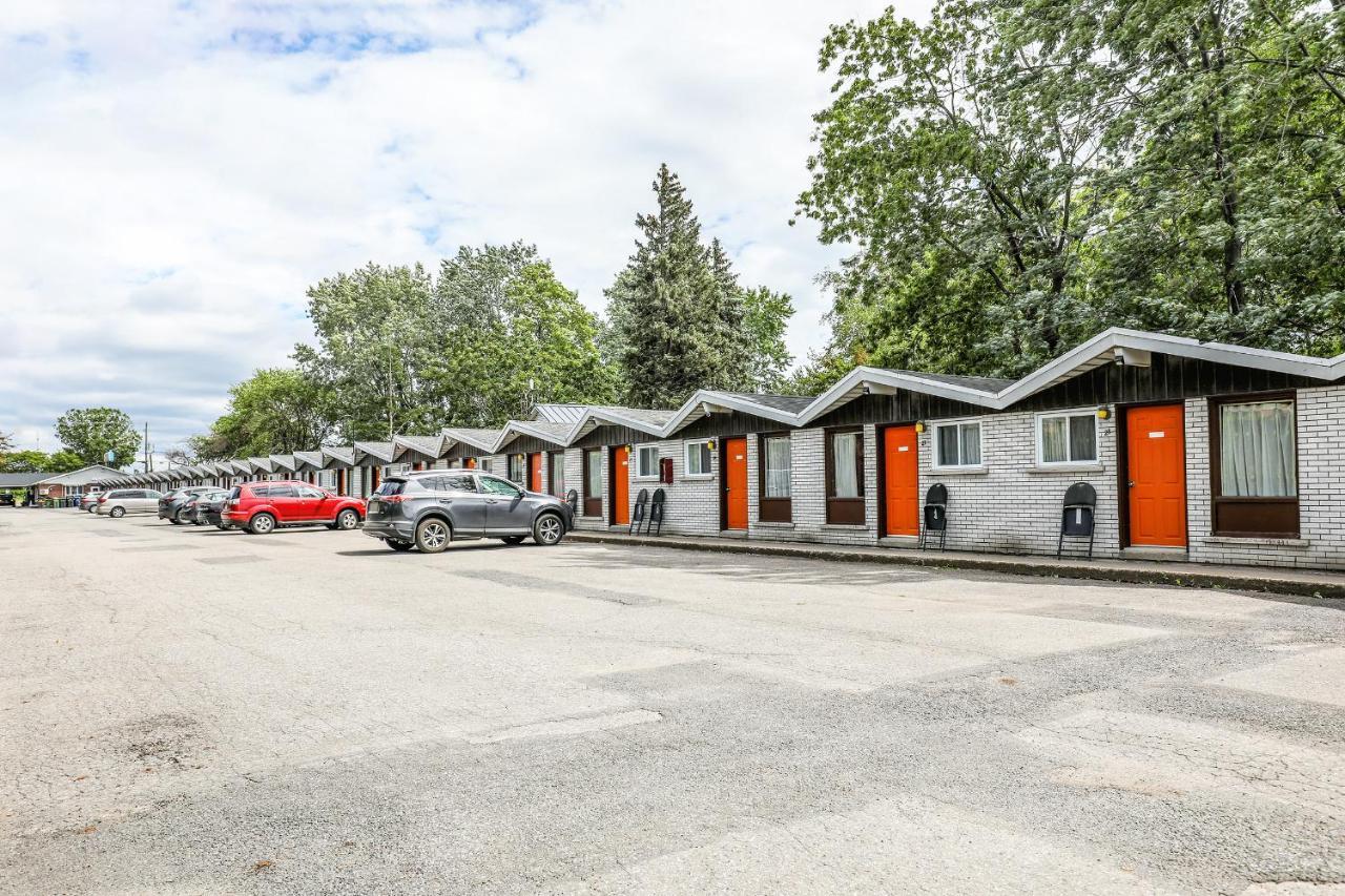 Motel Rideau Brossard Exteriér fotografie